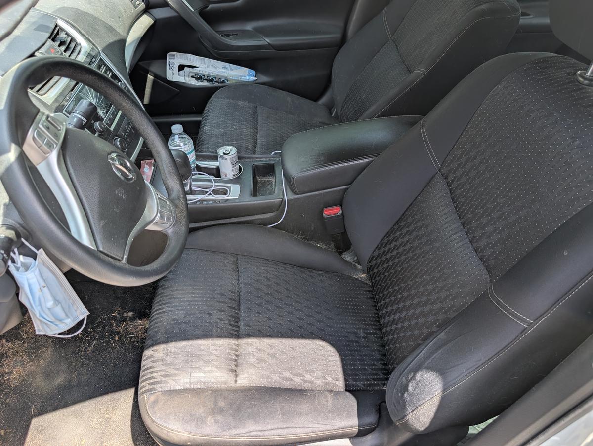 Nissan Altima before detailing